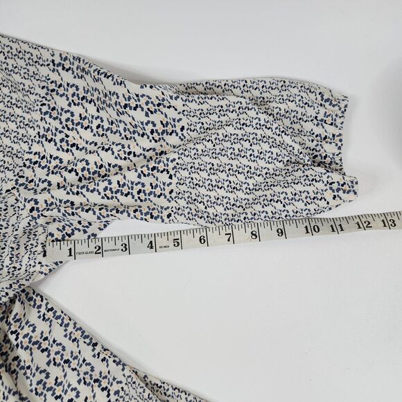 Anthropologie SKIES ARE BLUE Cream Navy balloon sleeve blouse size S Top V Neck - Picture 11 of 11